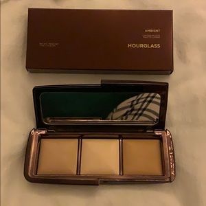 Hourglass ambient lighting palette